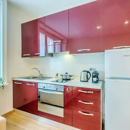 Duomo 15 Min Walk - Luxury Flat, Netflix And Wi-fi アパート *